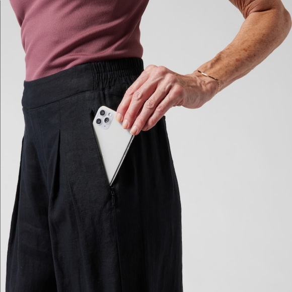 ATHLETA PLAYA LINEN WIDE LEG CROP PANT // Black 🎉 Host Pick 🎉 - Picture 2 of 16